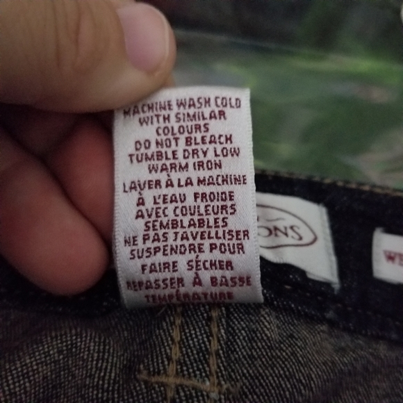 NORTHERN REFLECTIONS | Weekend Stretch dark jeans - Picture 7 of 7